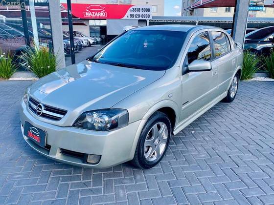 CHEVROLET ASTRA 2.0 MPFI ADVANTAGE 8V FLEX 4P MANUAL CHEVROLET ASTRA 2.0 MPFI ADVANTAGE 8V FLEX 4P MANUAL